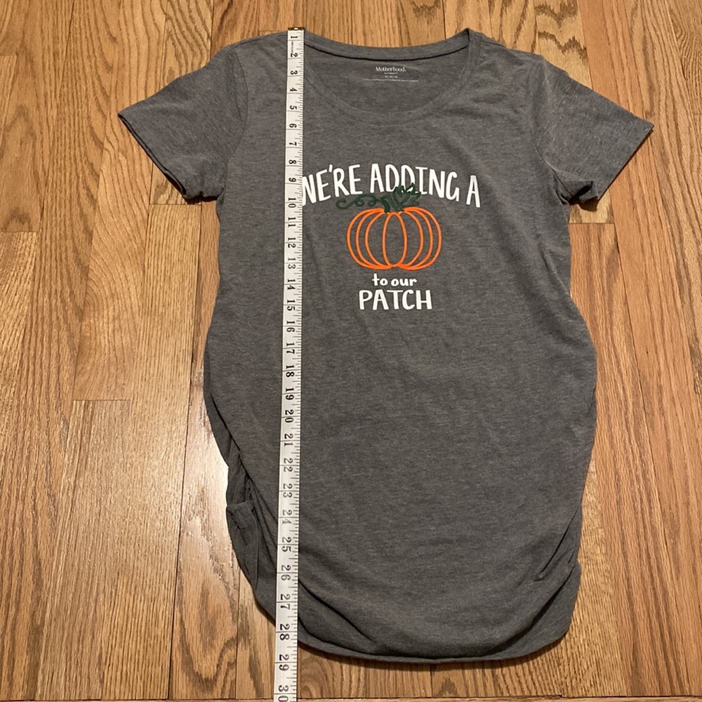 NWOT Motherhood Maternity M Pregnancy Announcement Top - Picture 5 of 11